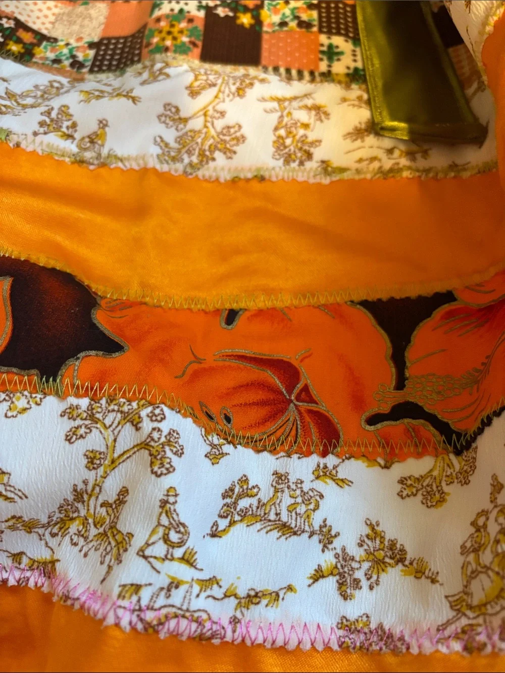 Lily monk bright orange